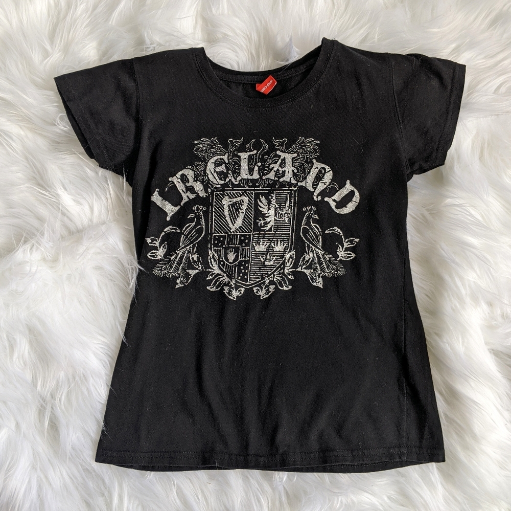 Ireland Crest Silver Graphic T-Shirt